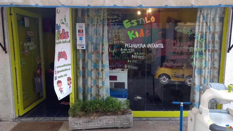Estilo Kids Providencia - Vista general de la peluquería