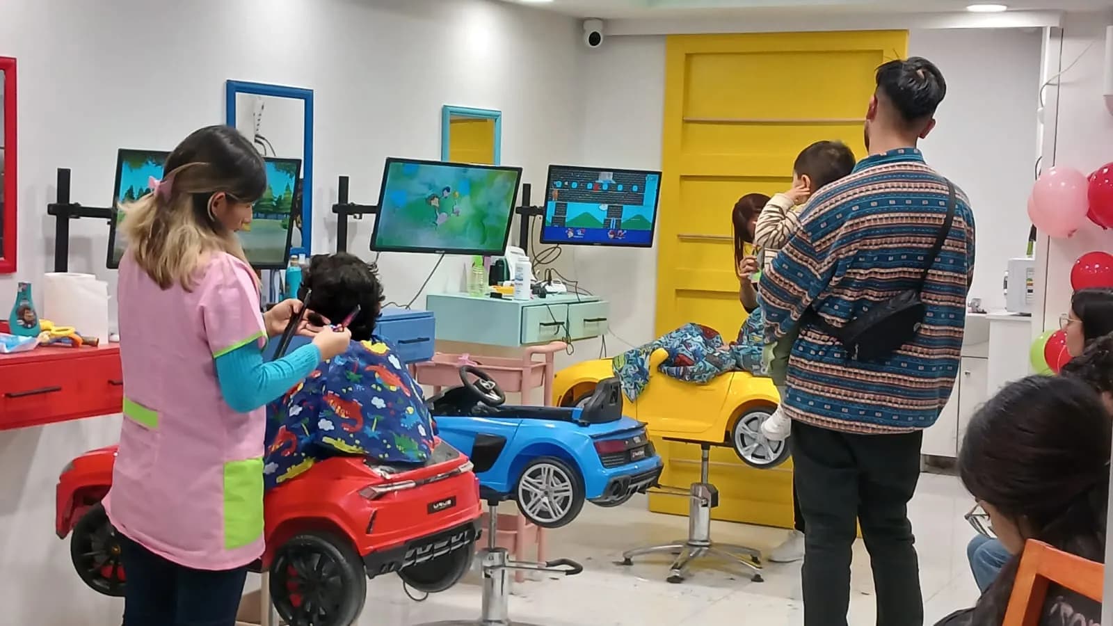 Estilo Kids La Reina - Ambiente de peluquería infantil