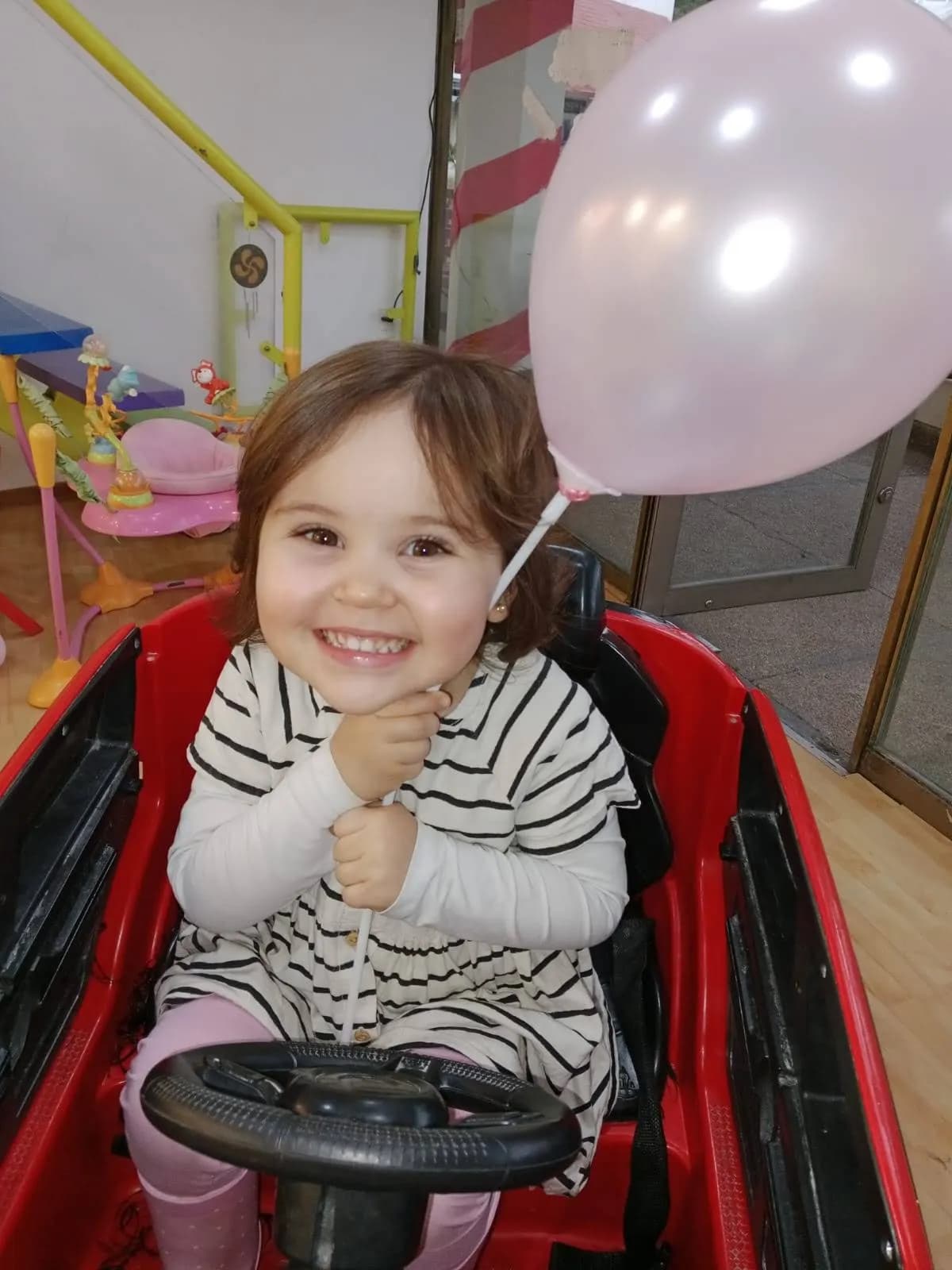Niña sonriendo en Estilo Kids Vitacura