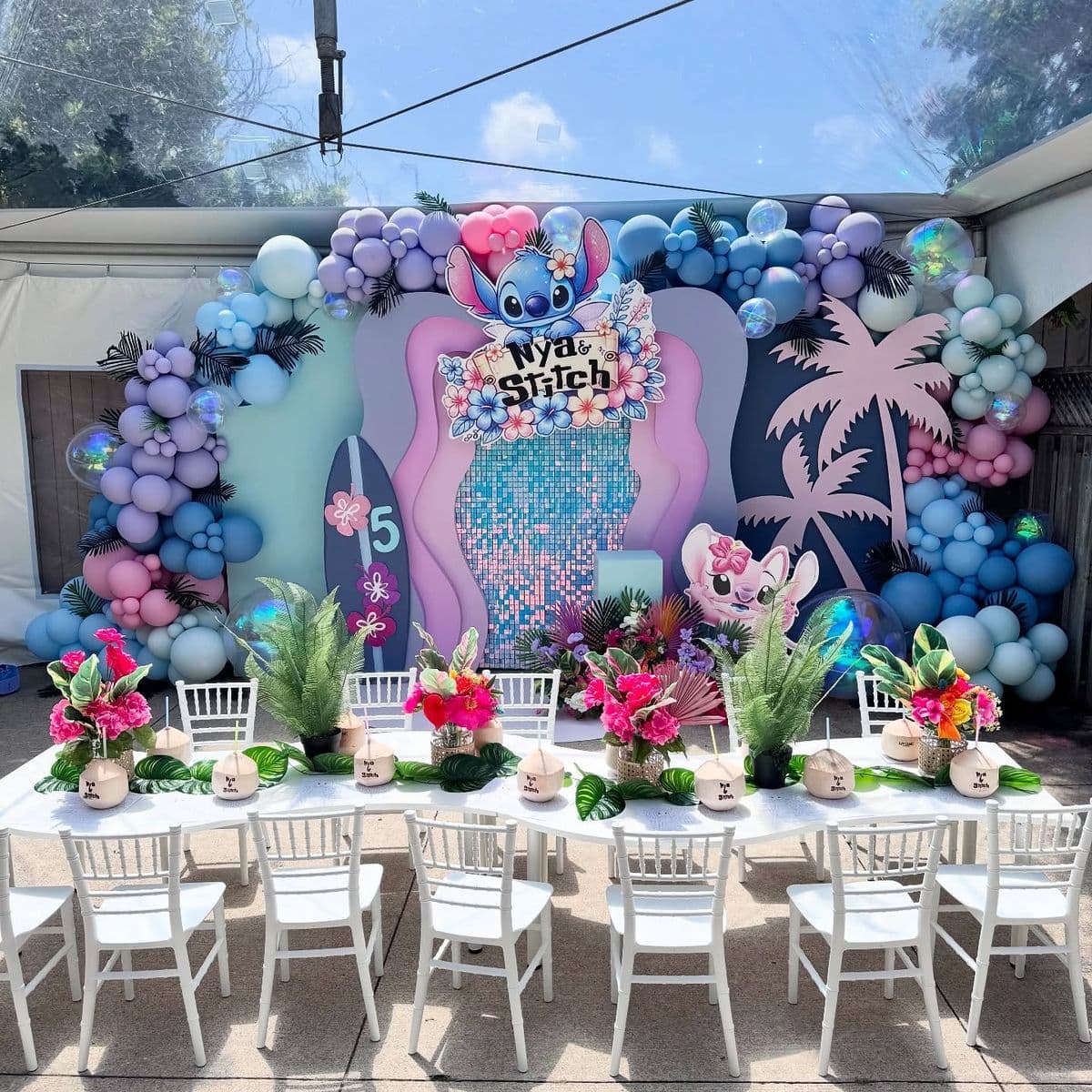 Decoración con temática de Stitch